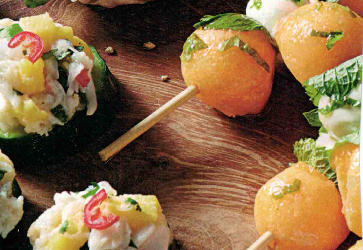 Brochettes de melon, mozzarella et menthe