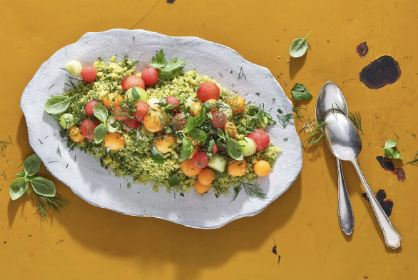 Couscous aux fines herbes, au melon et à la pastèque